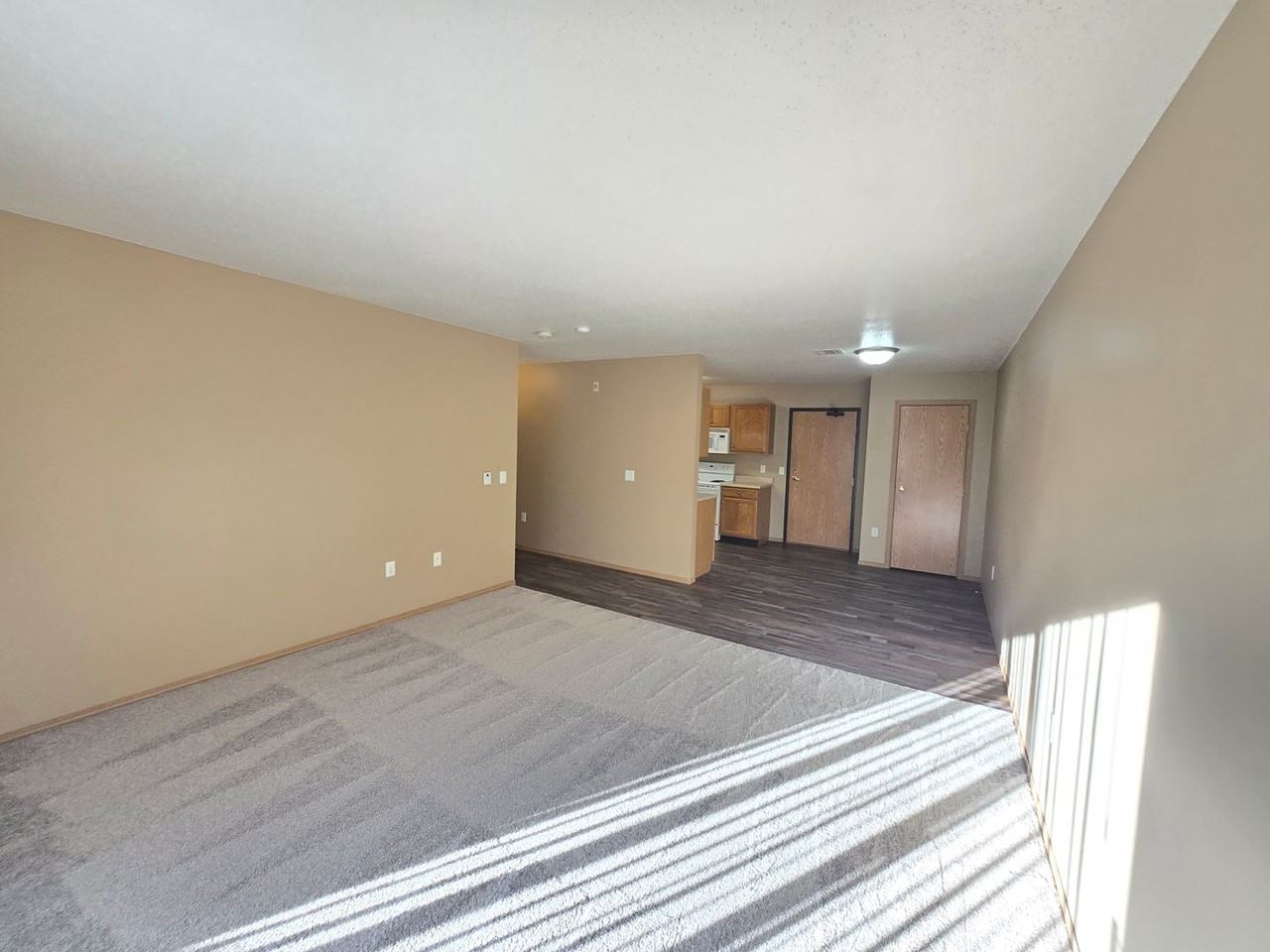 3225 S Sycamore - Photo 7 of 27