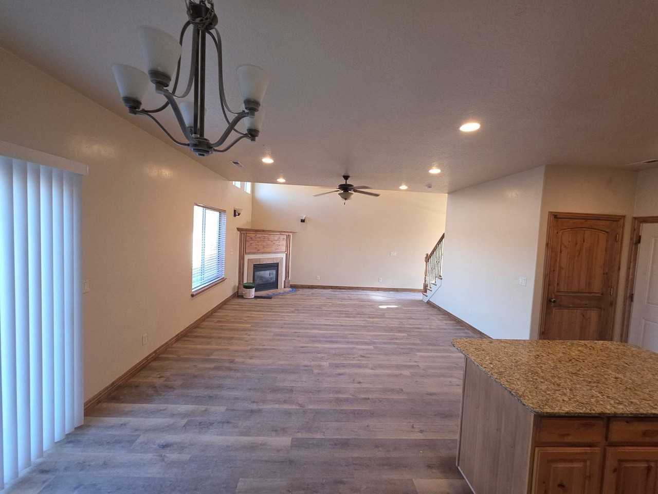 1900 1900 W Pheasant Run Dr. - Photo 4 of 6