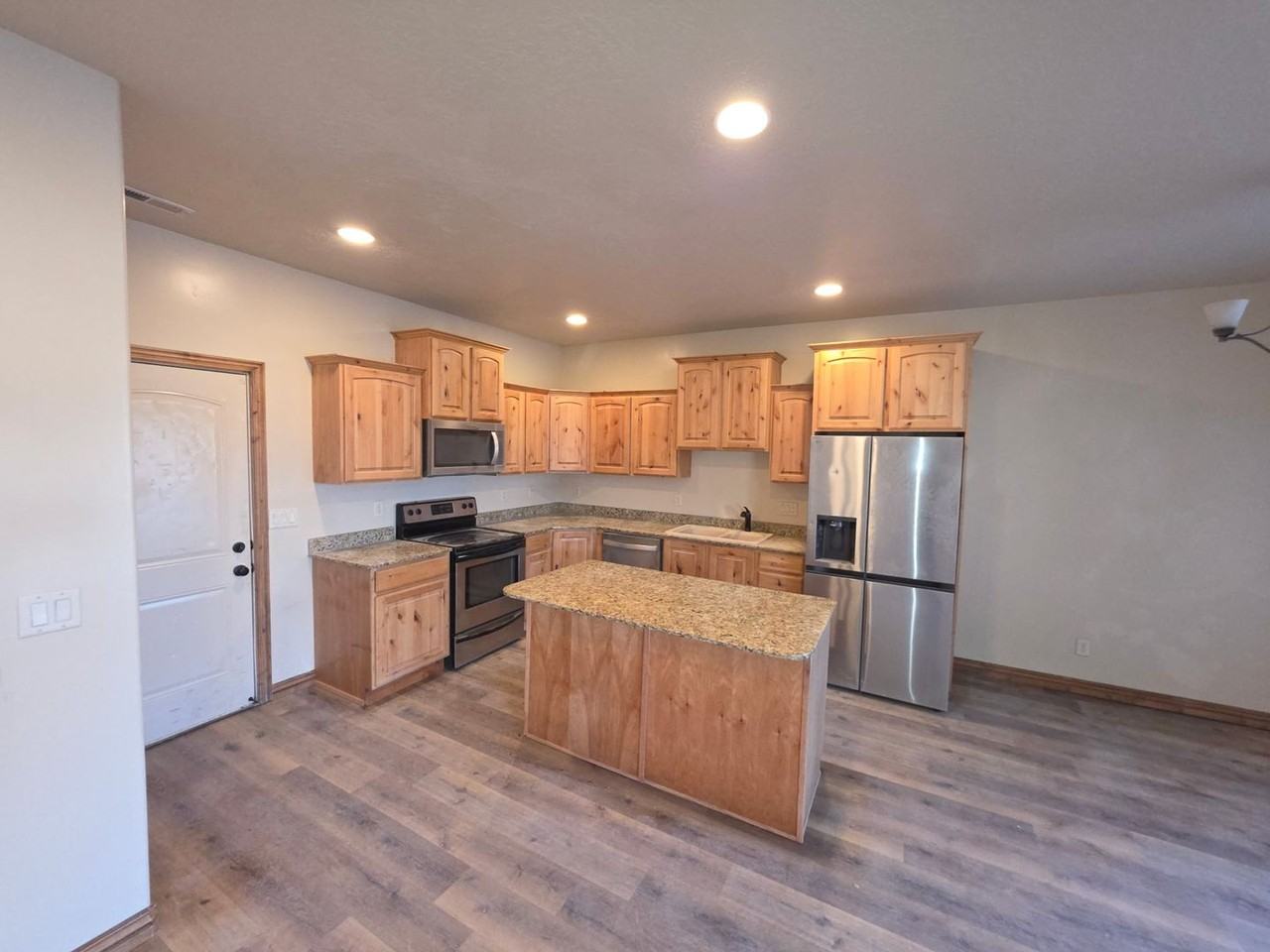 1900 1900 W Pheasant Run Dr. - Photo 6 of 6