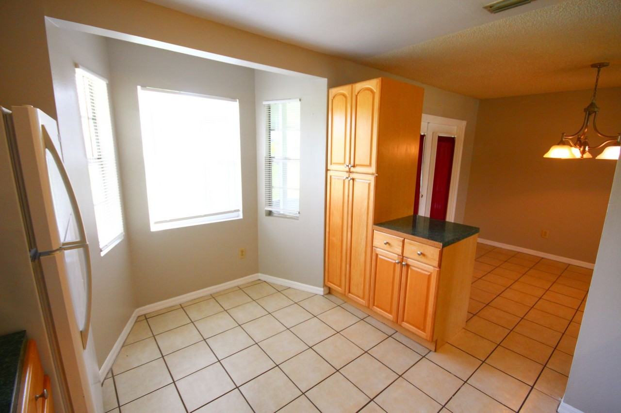 3171 Courtland Blvd - Photo 6 of 23