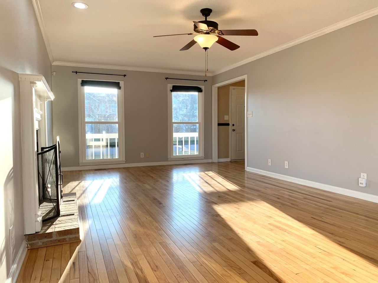 1233 Cobblestone Ln - Photo 5 of 41