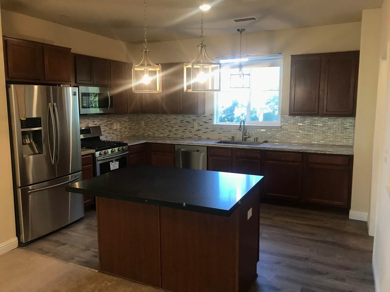 2740 Dana Kristin Ln - Photo 3 of 20