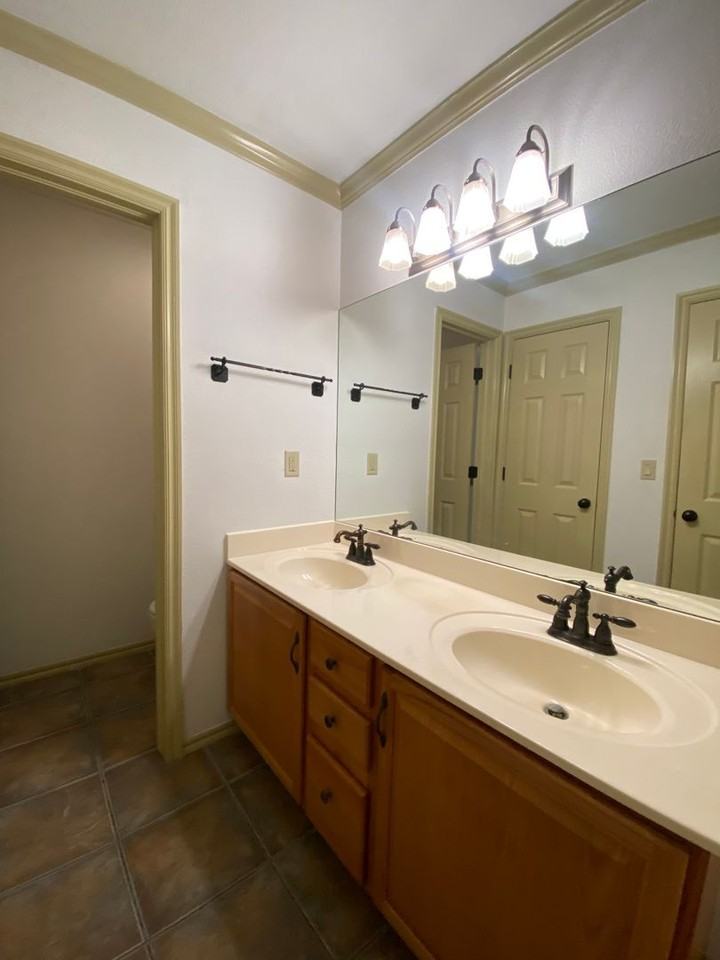 1601 N 24th West Ave - Photo 6 of 13