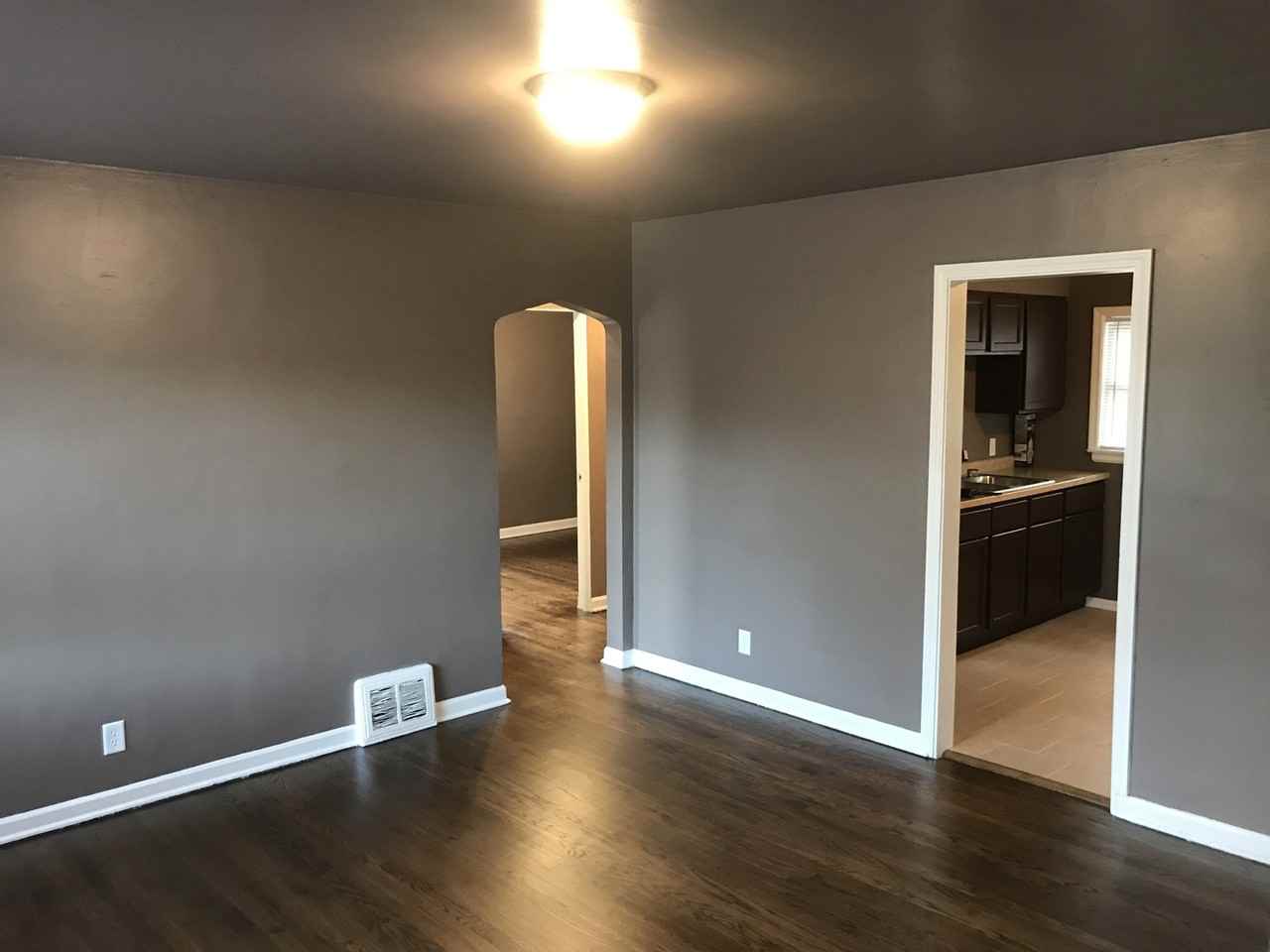 5034 Georgia St - Photo 5 of 10