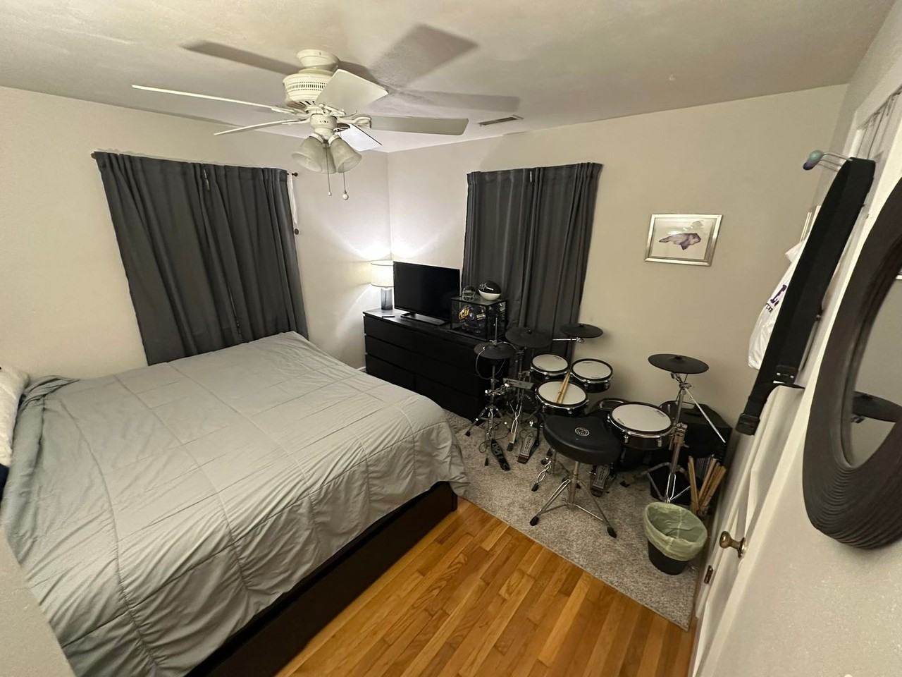 4521 Clyde St - Photo 7 of 19