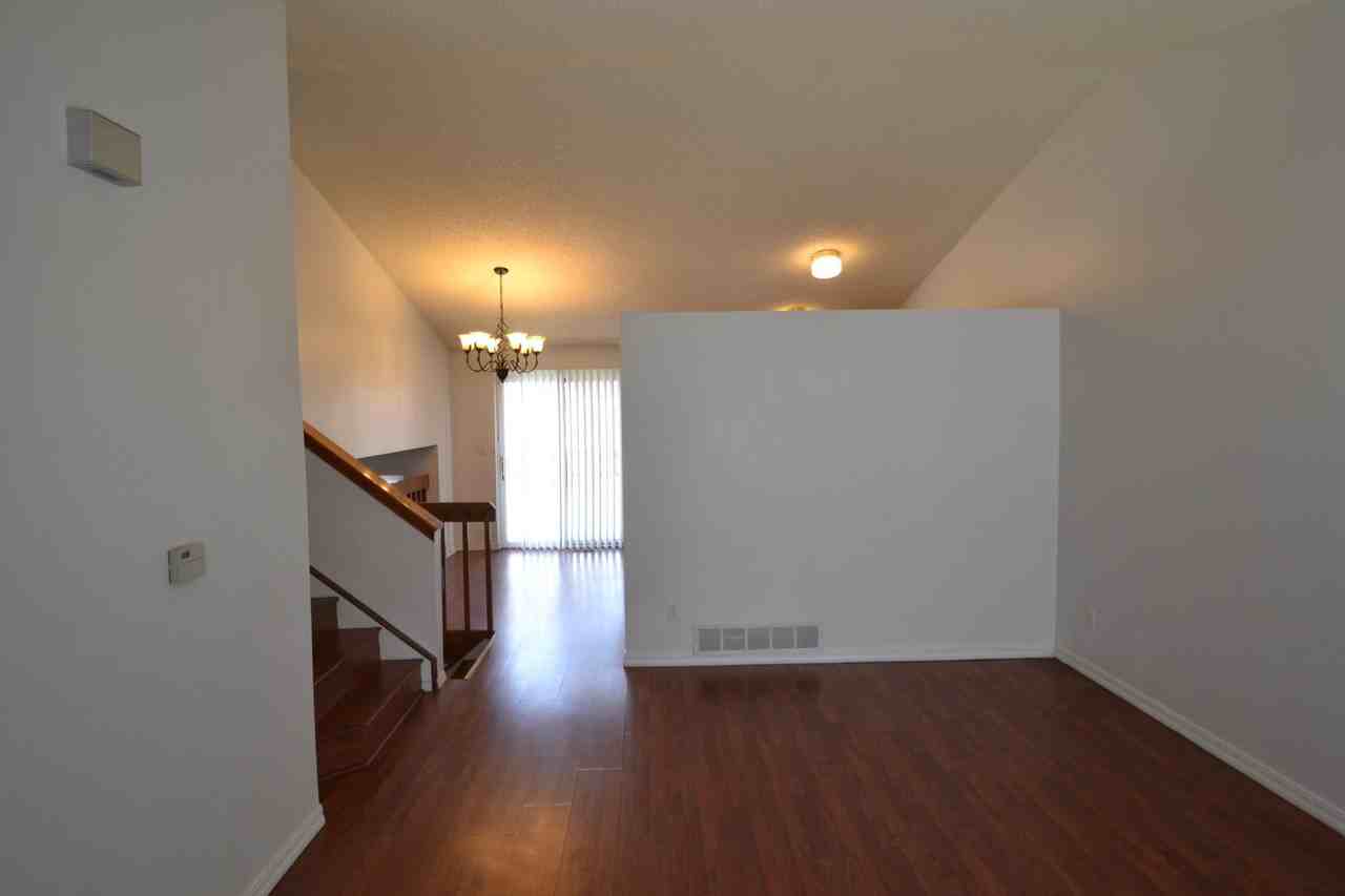 8425 Ilex Dr - Photo 4 of 21