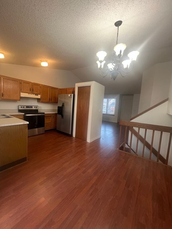 8425 Ilex Dr - Photo 5 of 21