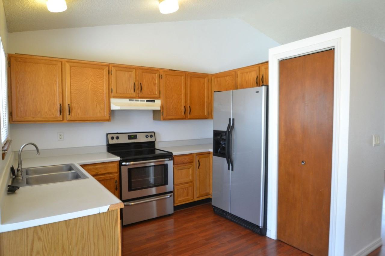 8425 Ilex Dr - Photo 7 of 21