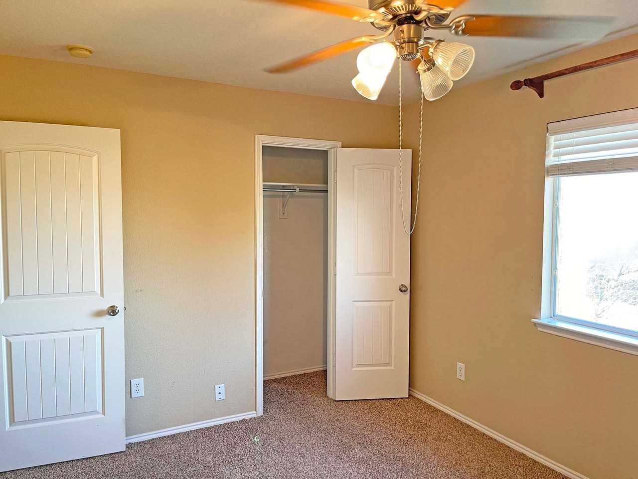 105 Blackforest Rd - Photo 5 of 13