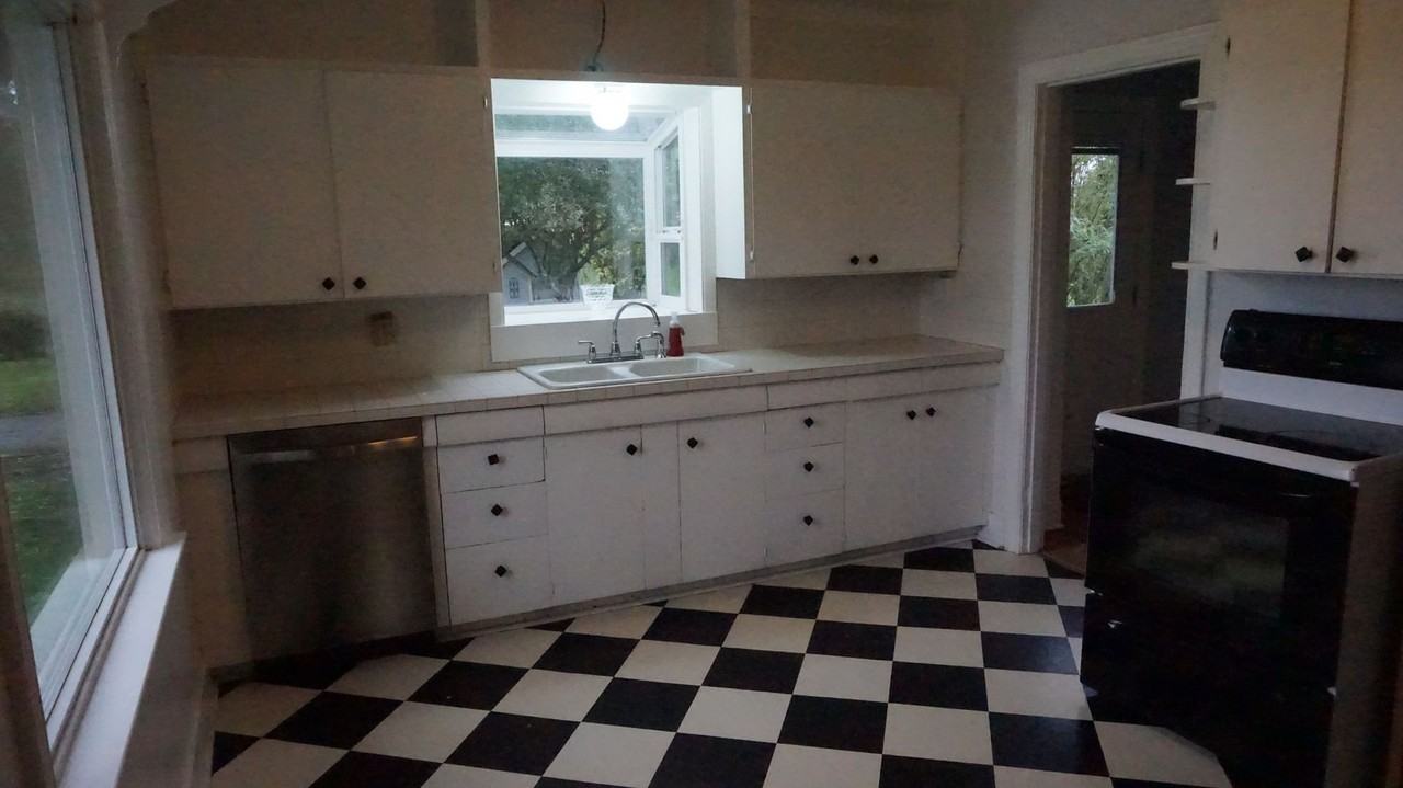 5783 Aldrich Rd - Photo 3 of 21