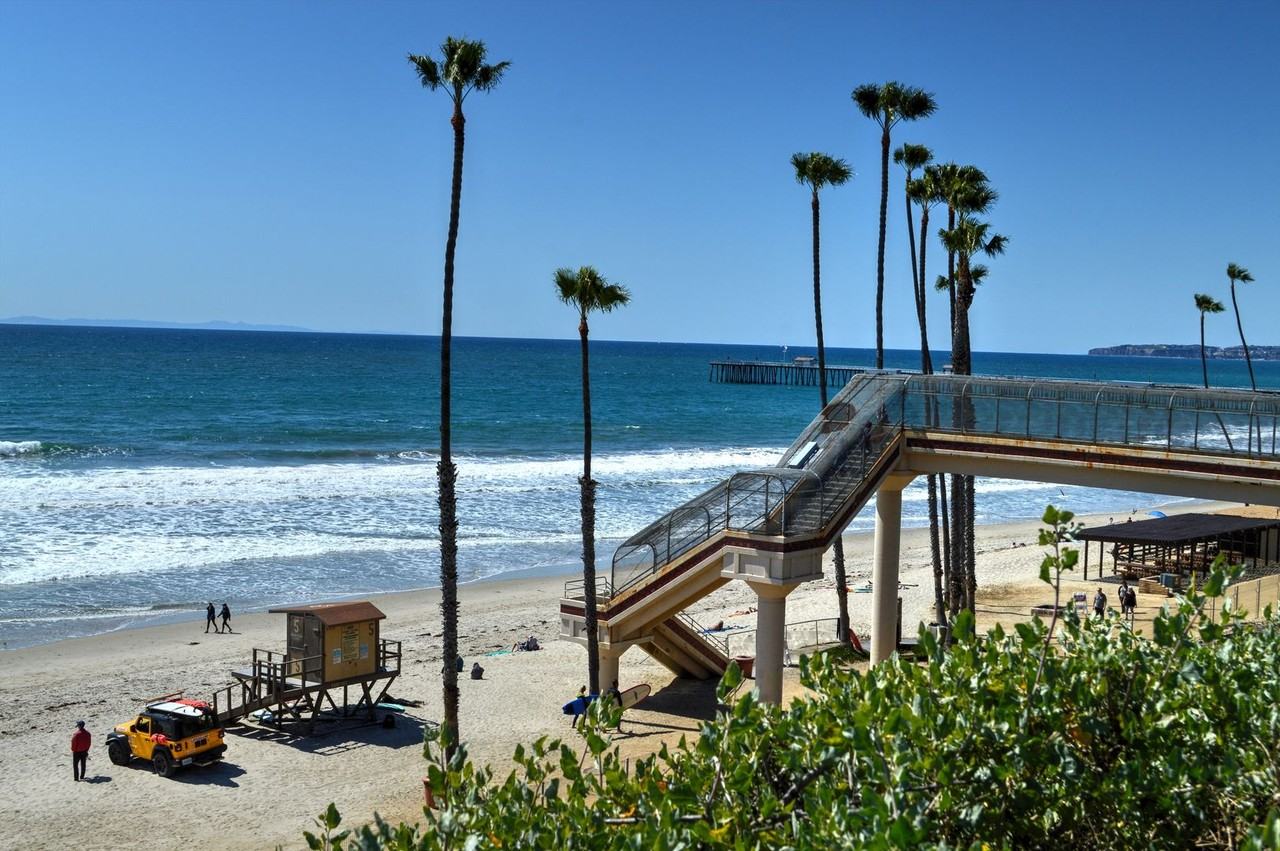 123 W Avenida Valencia - Photo 2 of 20