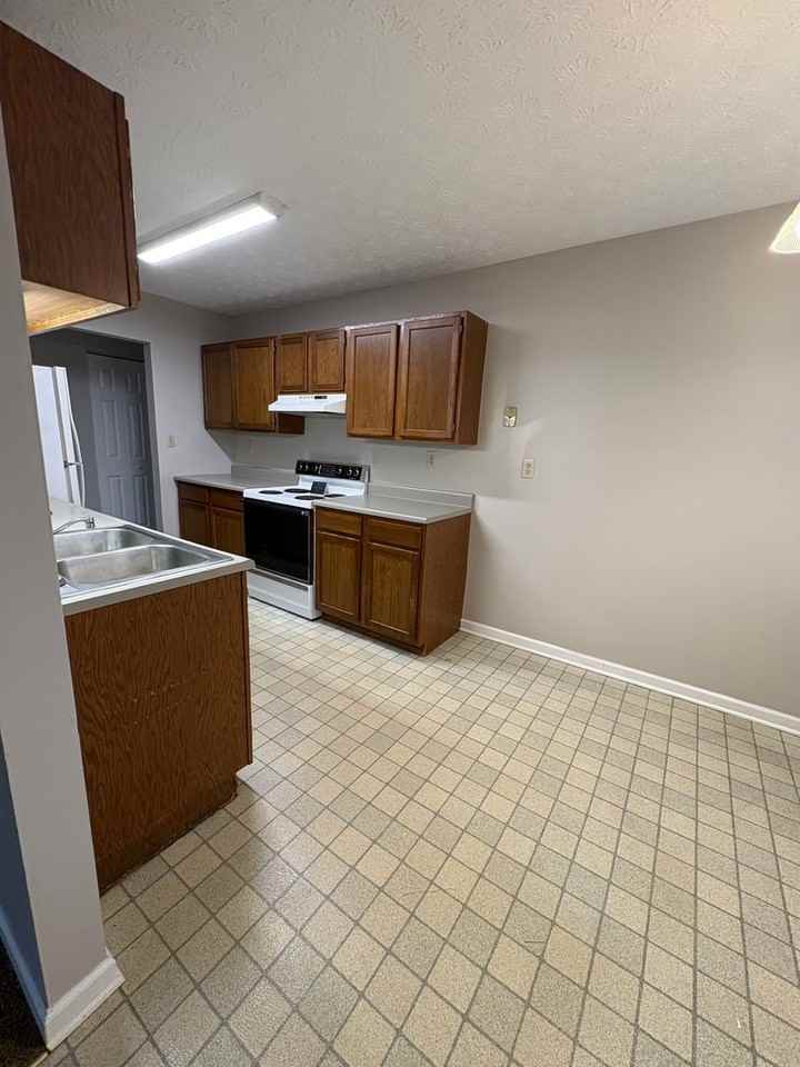 1320 1320 Dale Drive - 1320 Dale Drive - Photo 2 of 8