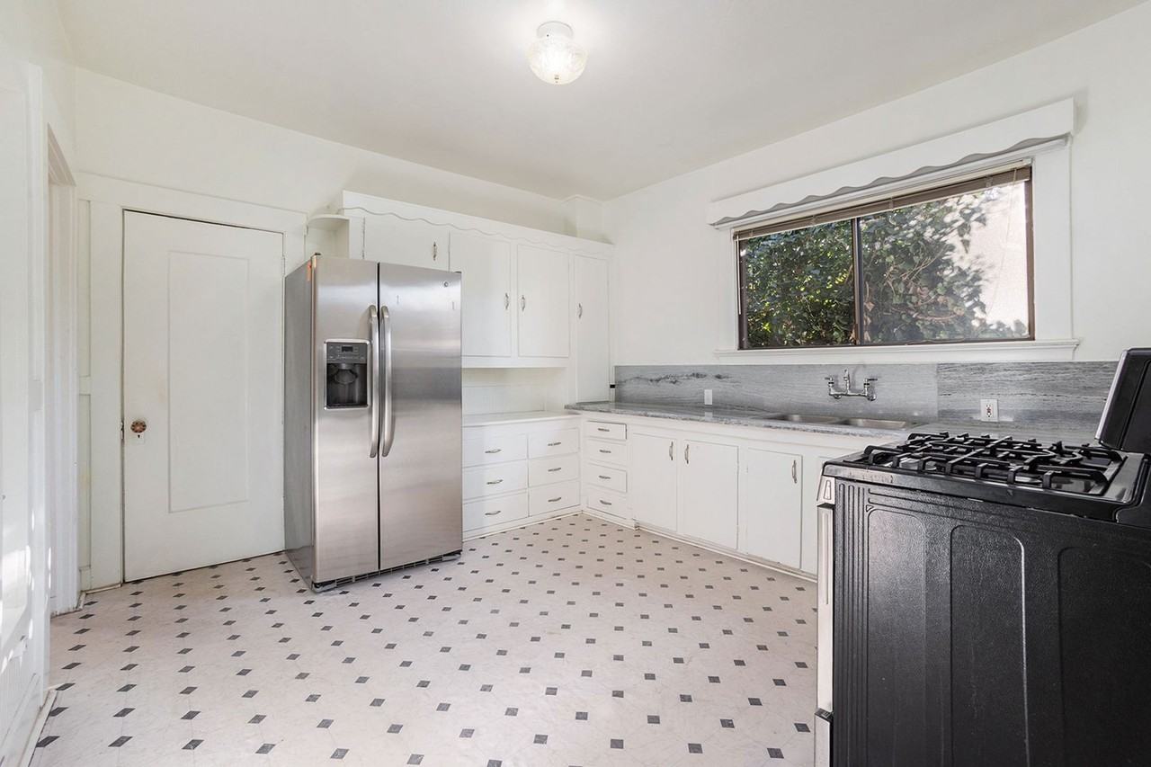 1612 Gould Ct - Photo 6 of 22