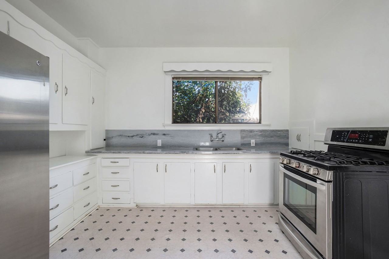 1612 Gould Ct - Photo 7 of 22