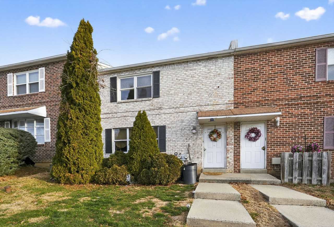 5017 Defford Pl - Photo 2 of 30