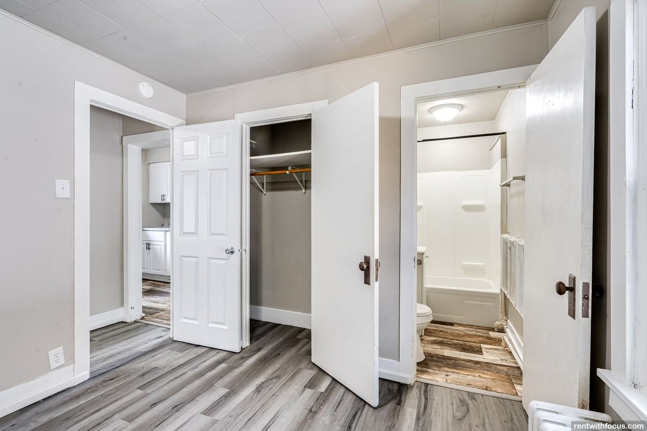 579 Mount Vernon St - Photo 7 of 11