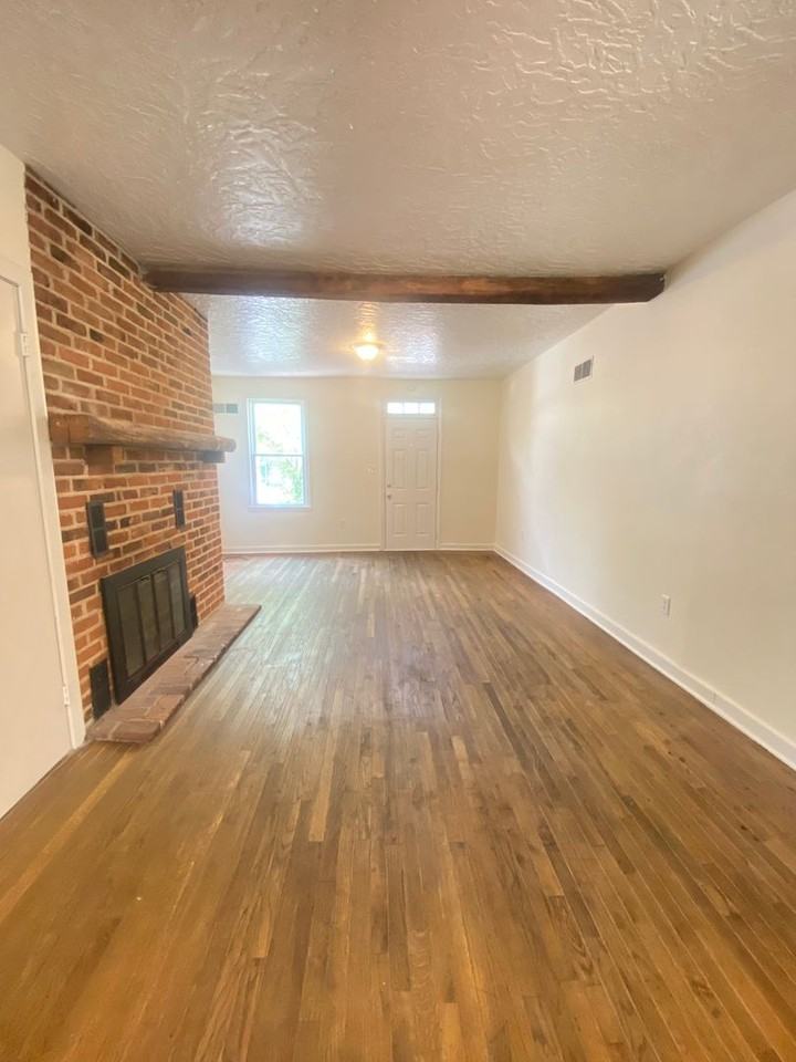 123 S Penn St - Photo 2 of 31