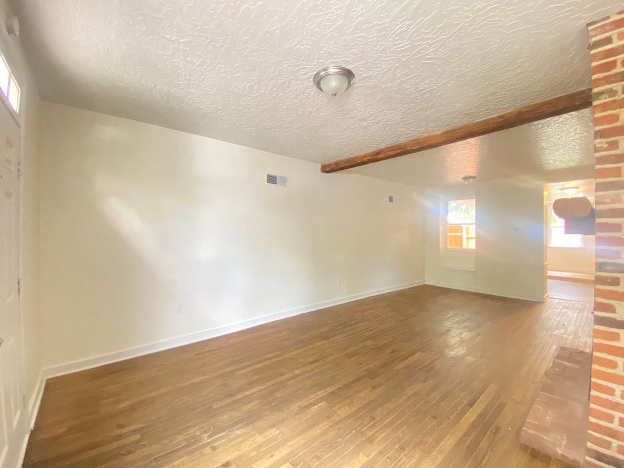 123 S Penn St - Photo 5 of 31