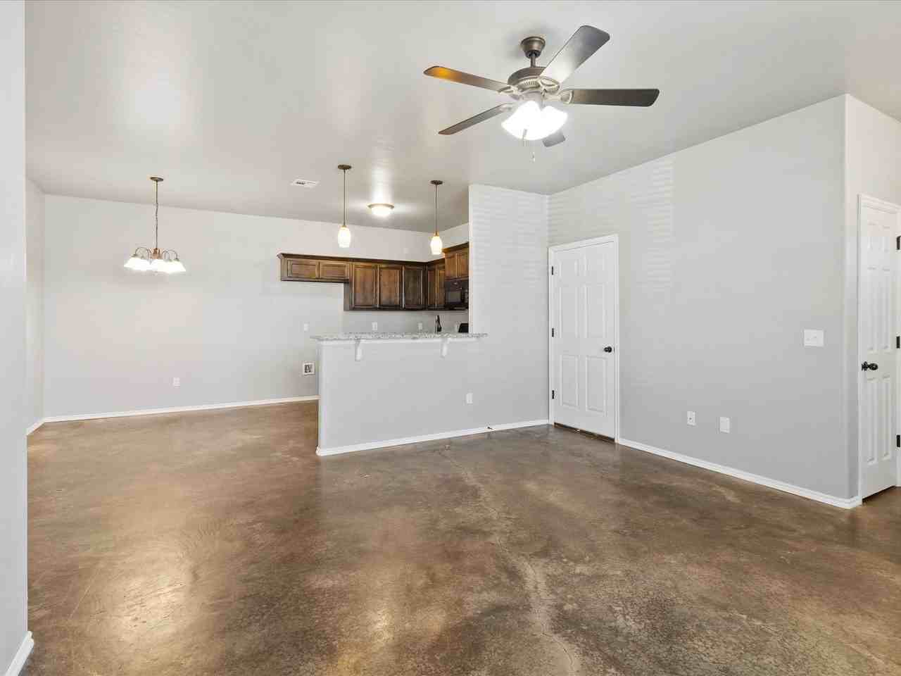 1848 Post Oak Rd - Photo 4 of 15