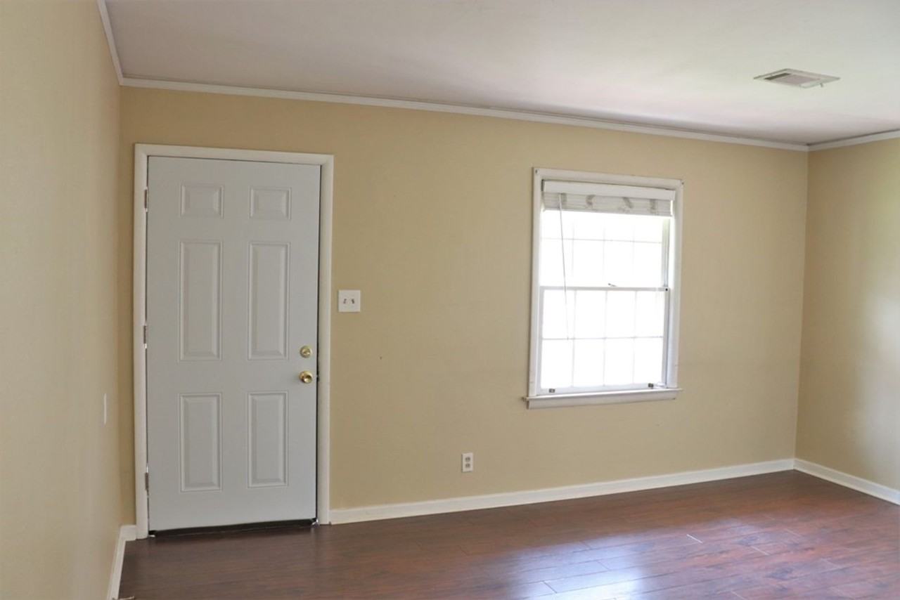 919 Green Ridge Rd - Photo 7 of 30