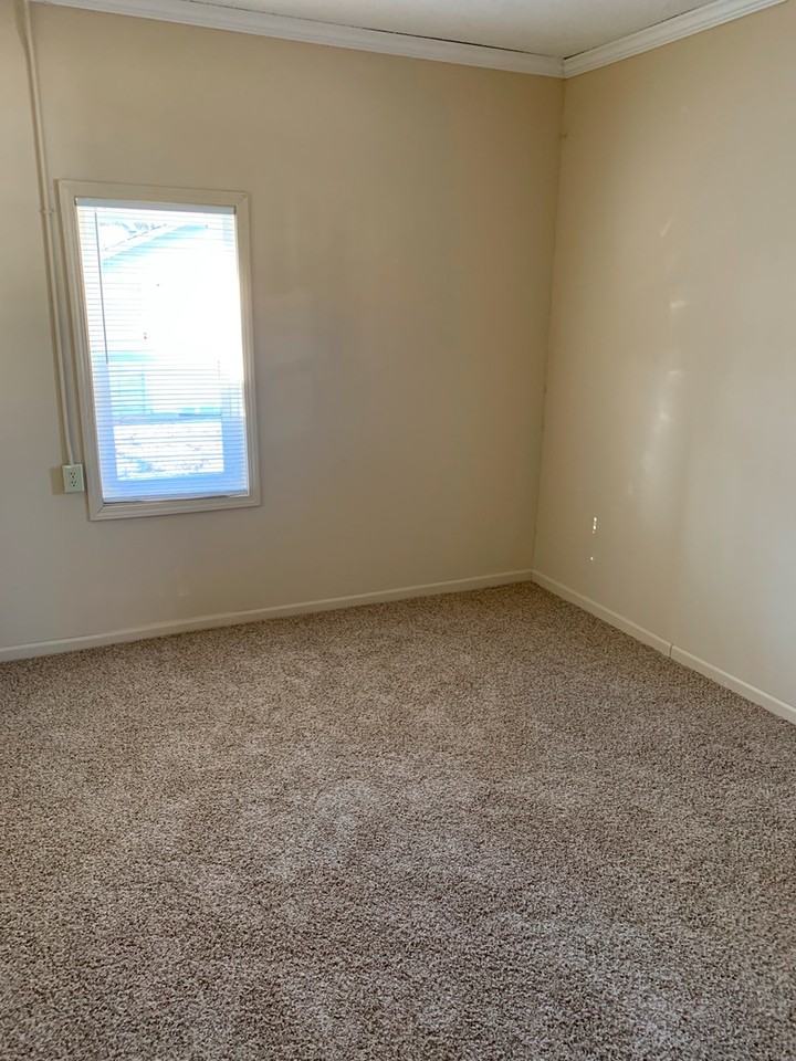 2316 W Olive St - Photo 7 of 8