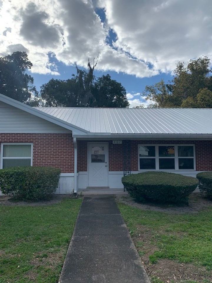 467 N Kentucky Ave - Photo 3 of 24