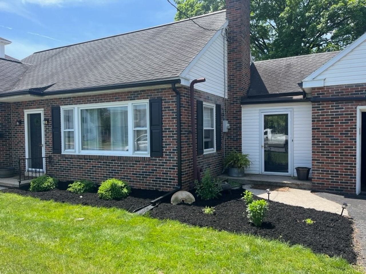 130 N Grant St - Photo 2 of 50