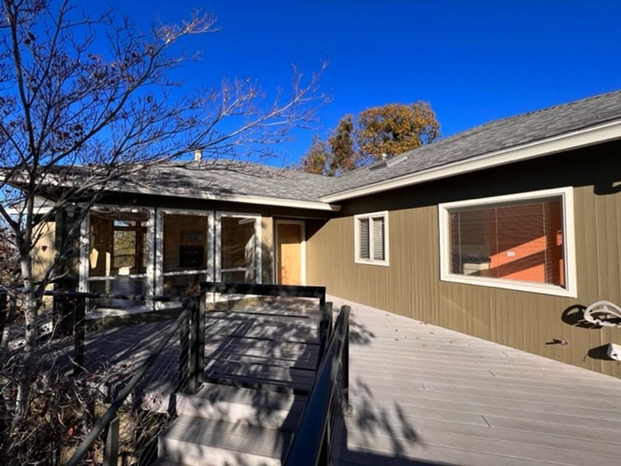 400 Glenview Dr - Photo 2 of 40