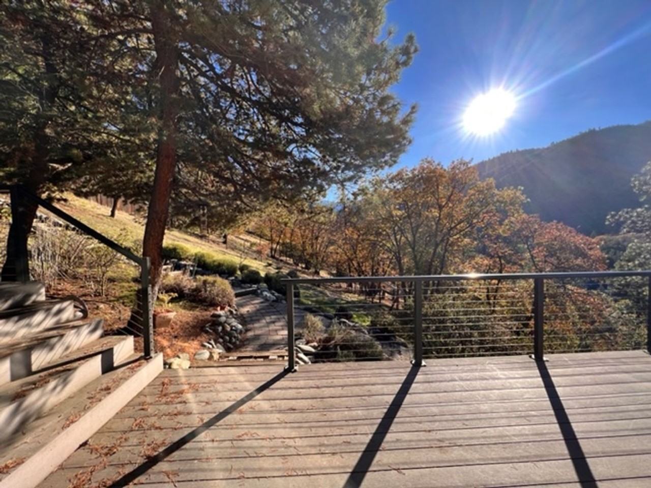 400 Glenview Dr - Photo 3 of 40