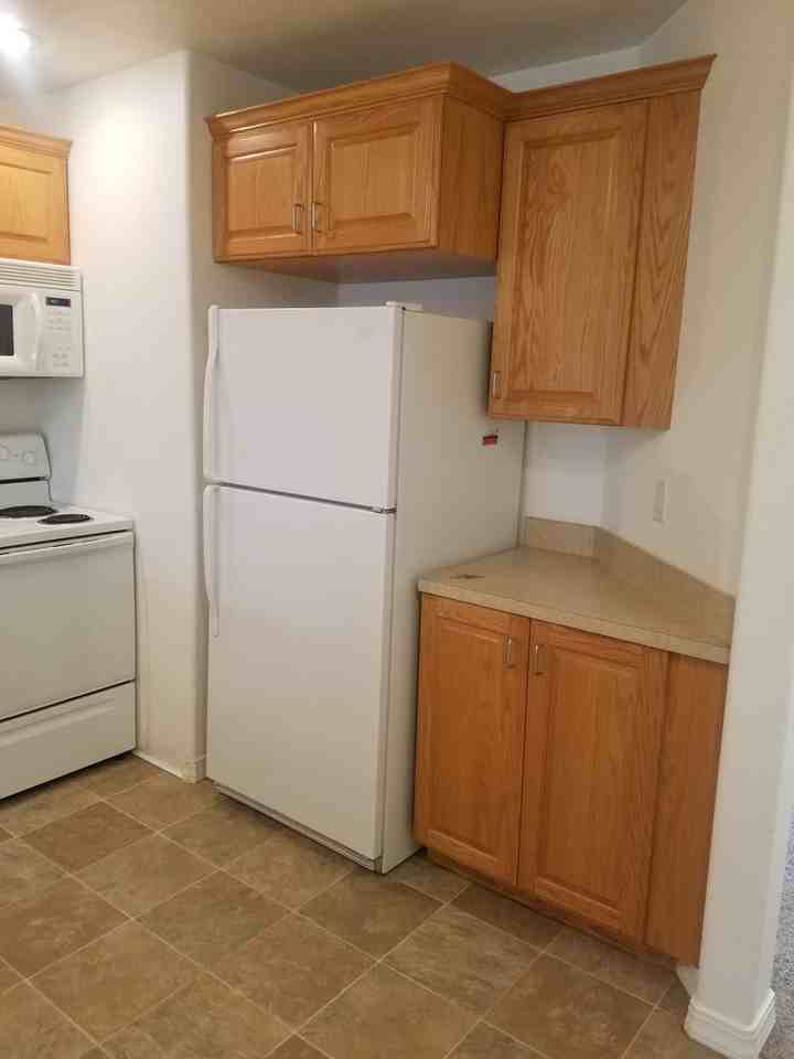 860 S 5th W - Photo 7 of 16