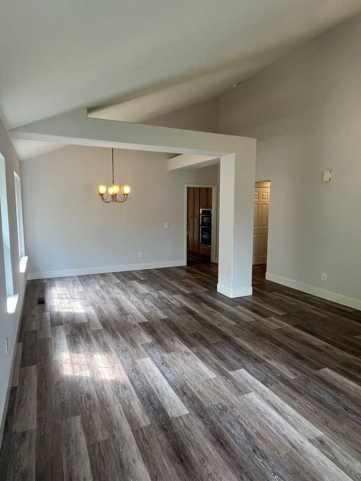 1245 Honeybrook Pl - Photo 2 of 20