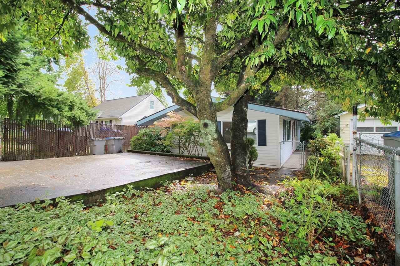 11330 Sw Tigard St - Photo 2 of 22