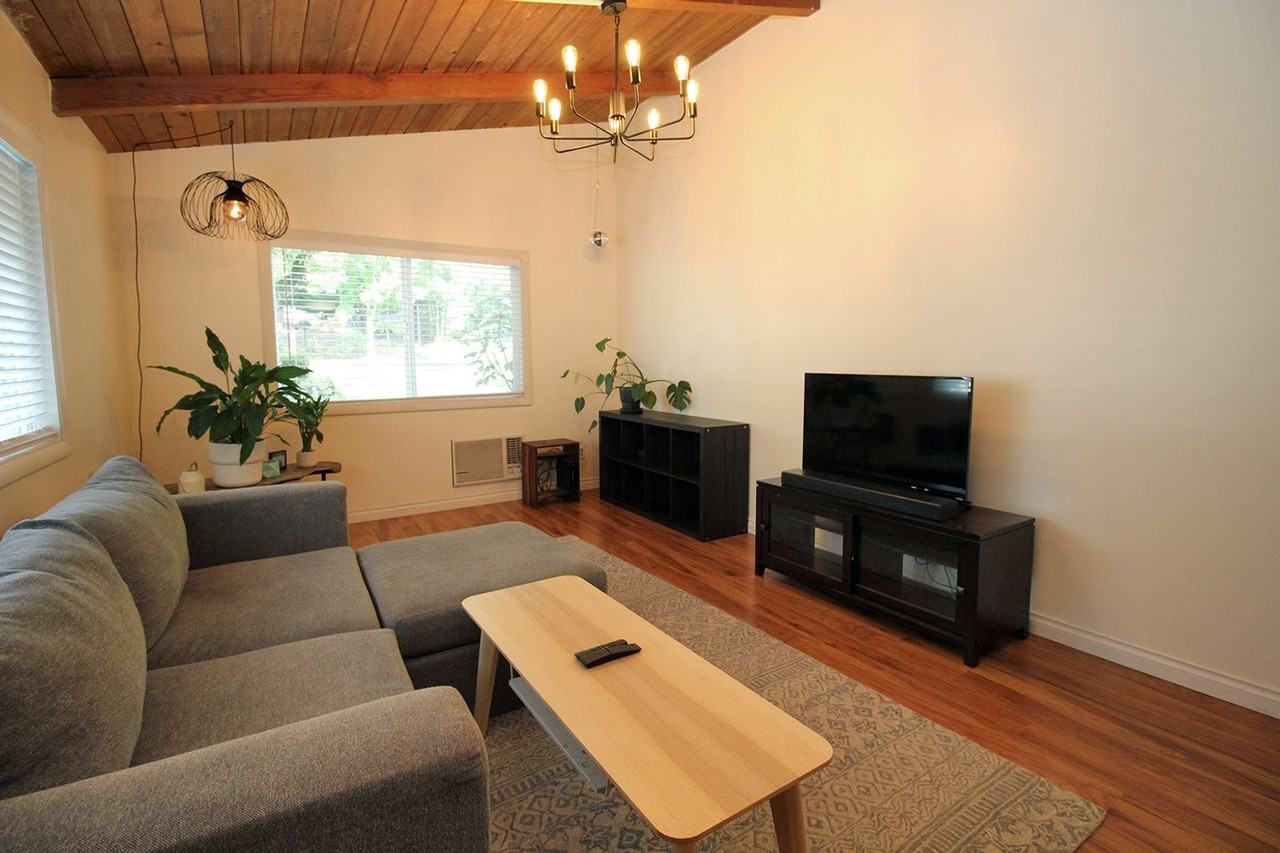 11330 Sw Tigard St - Photo 4 of 22