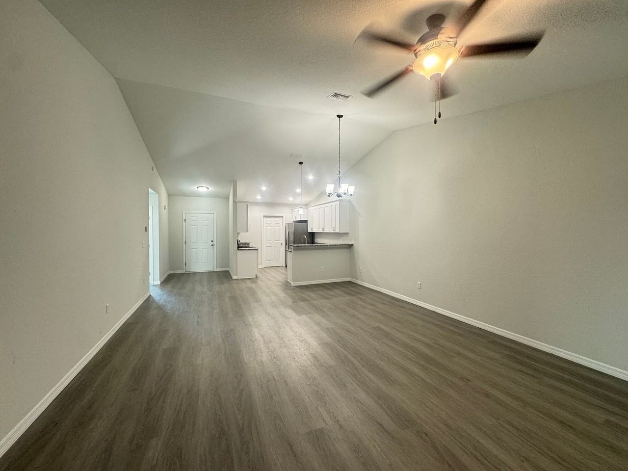 8145 Cozumel Ln - Photo 7 of 43