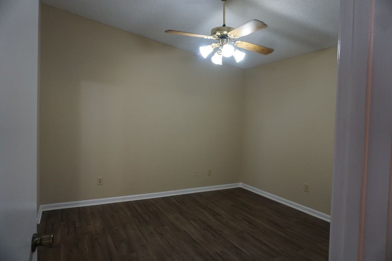 7836 Pocita Ct - Photo 7 of 17