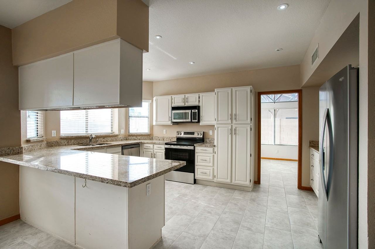 151 E Jeanine Dr - Photo 2 of 24