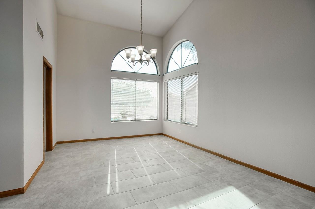 151 E Jeanine Dr - Photo 7 of 24