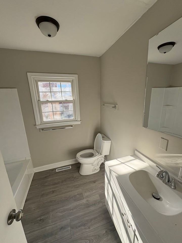 15 Underwood Ave - Photo 5 of 9