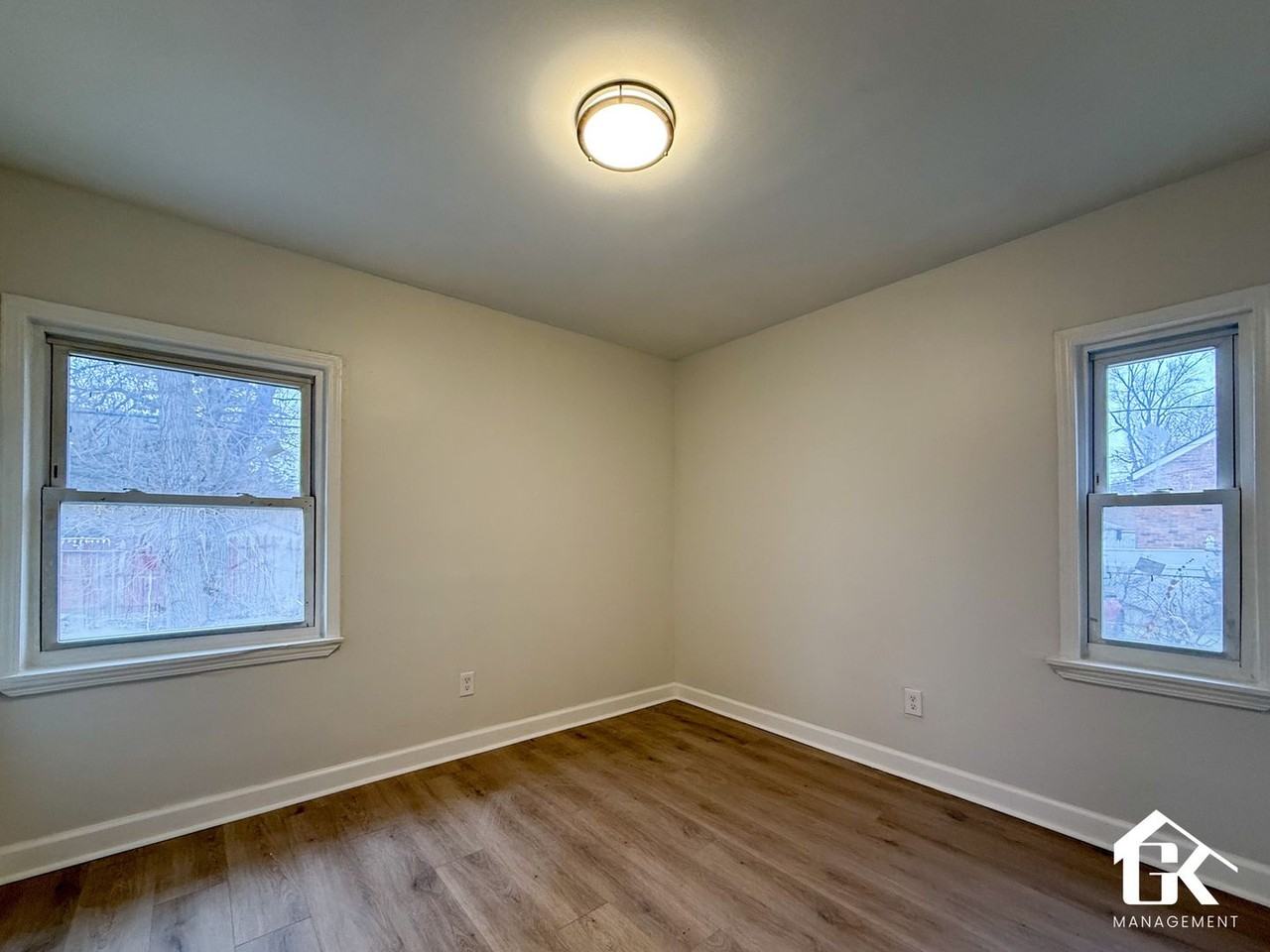 16595 Ardmore St - Photo 4 of 18