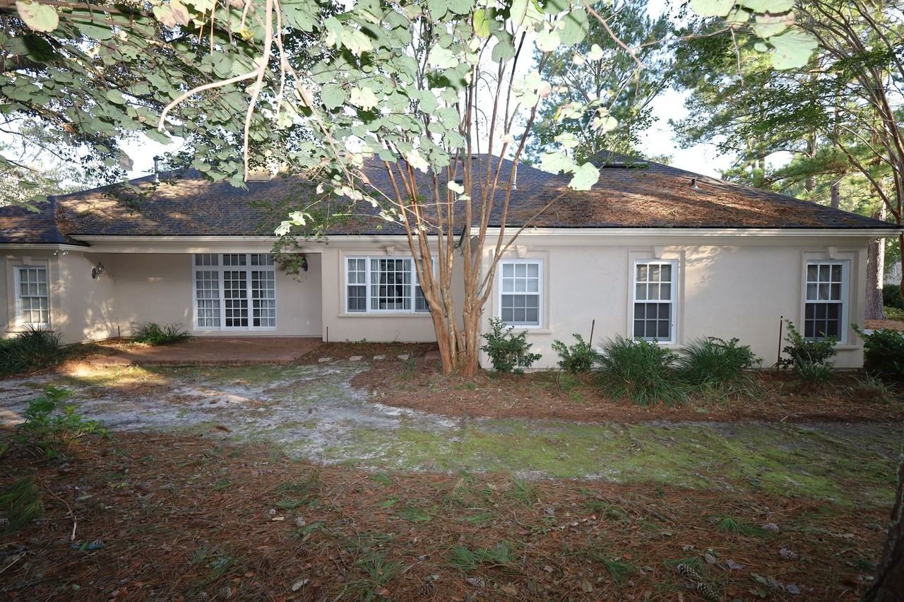 4610 Ridgeview Cir - Photo 2 of 4