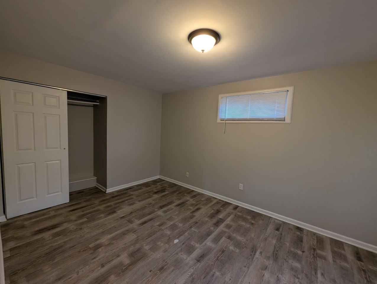 9855 Lorna Ln - Photo 3 of 9