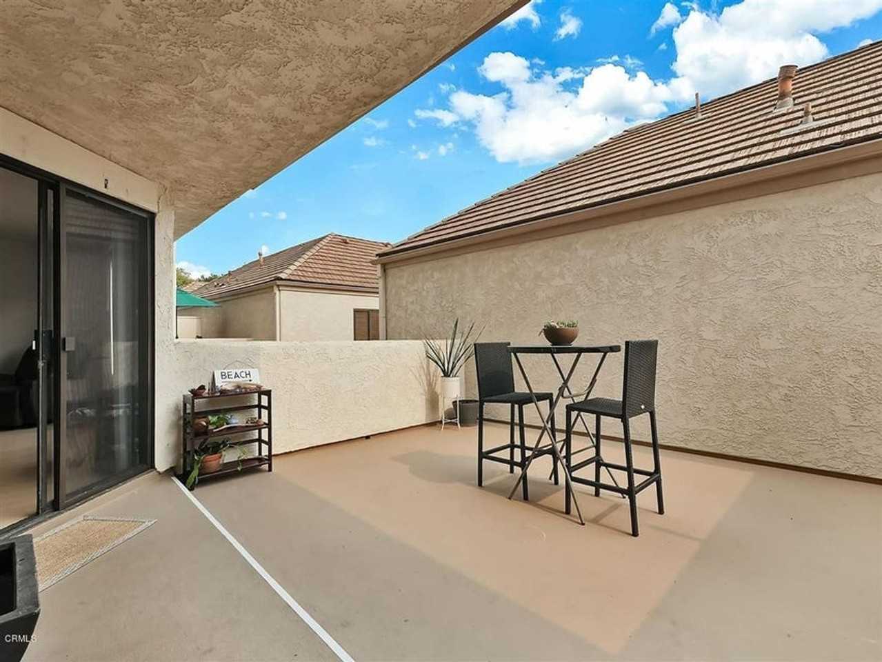 714 Island View Cir - Photo 3 of 16