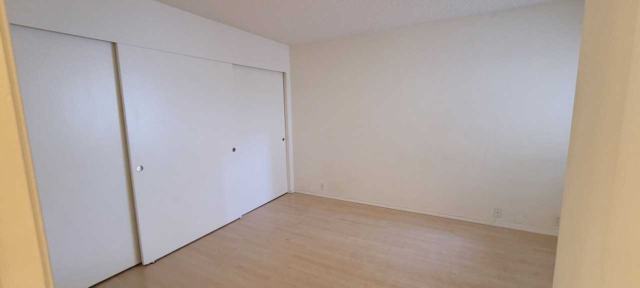 714 Island View Cir - Photo 4 of 16