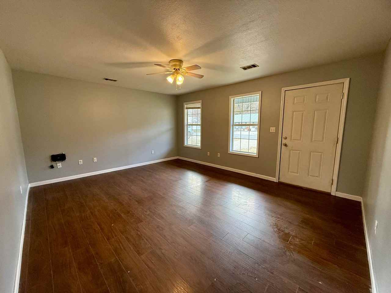 205 N 18th Ave - Photo 6 of 27