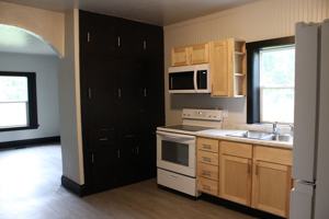 featured image of 218 Sabin Ave W