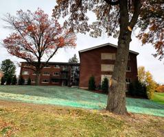 featured image of 203 E Seminary St