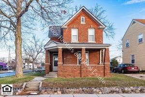 featured image of 928 Putnam St