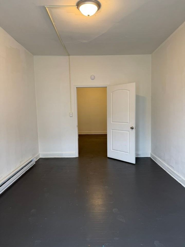 269 W Cottage Pl - Photo 4 of 11