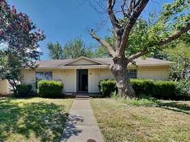 916 Wandering Way Dr - Photo 1 of 1