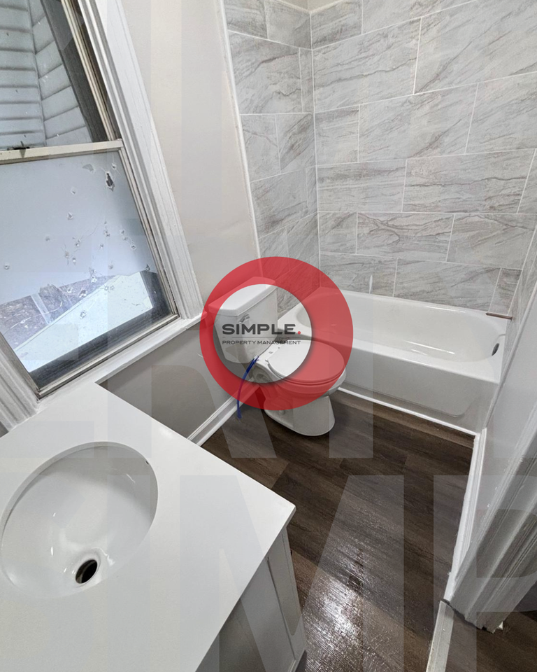 1145 Locust St - Photo 6 of 12